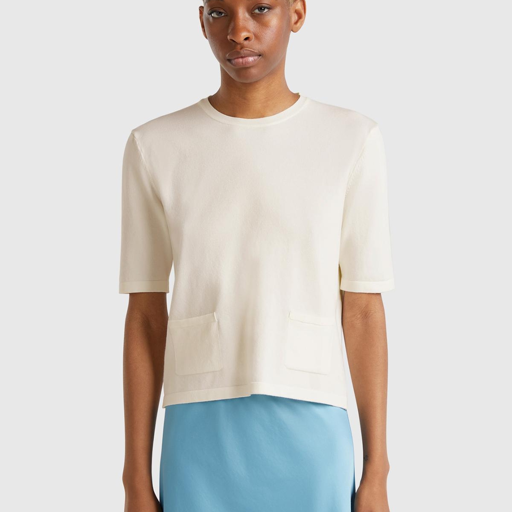 Kadın Krem Streç Kumaşlı Önü Cepli Relax Fit Bisiklet Yaka Kazak