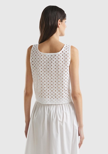  Kadın Beyaz Pamuk Karışımlı Tamamı Desenli Yandan Fermuarlı Askılı Bluz