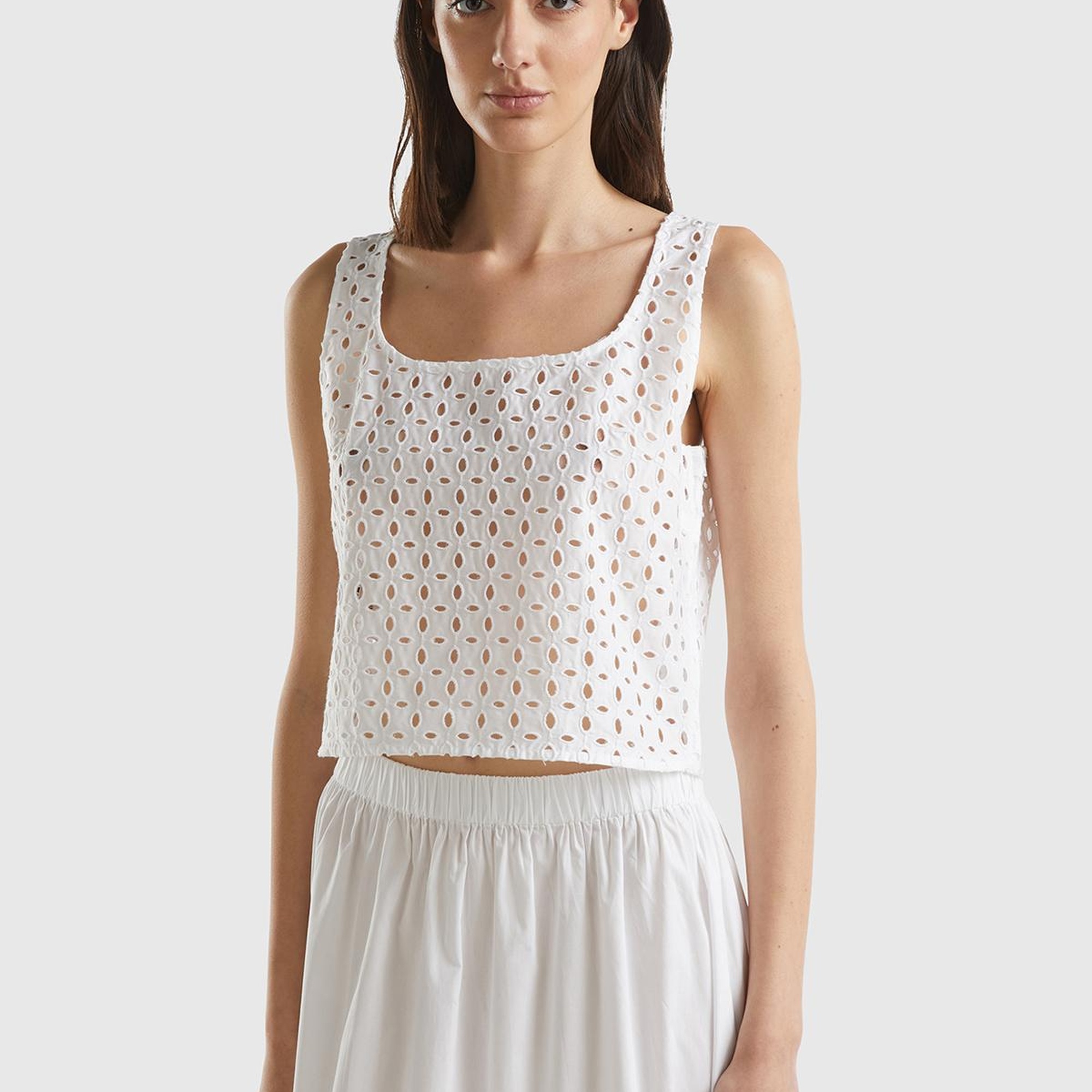 Kadın Beyaz Pamuk Karışımlı Tamamı Desenli Yandan Fermuarlı Askılı Bluz