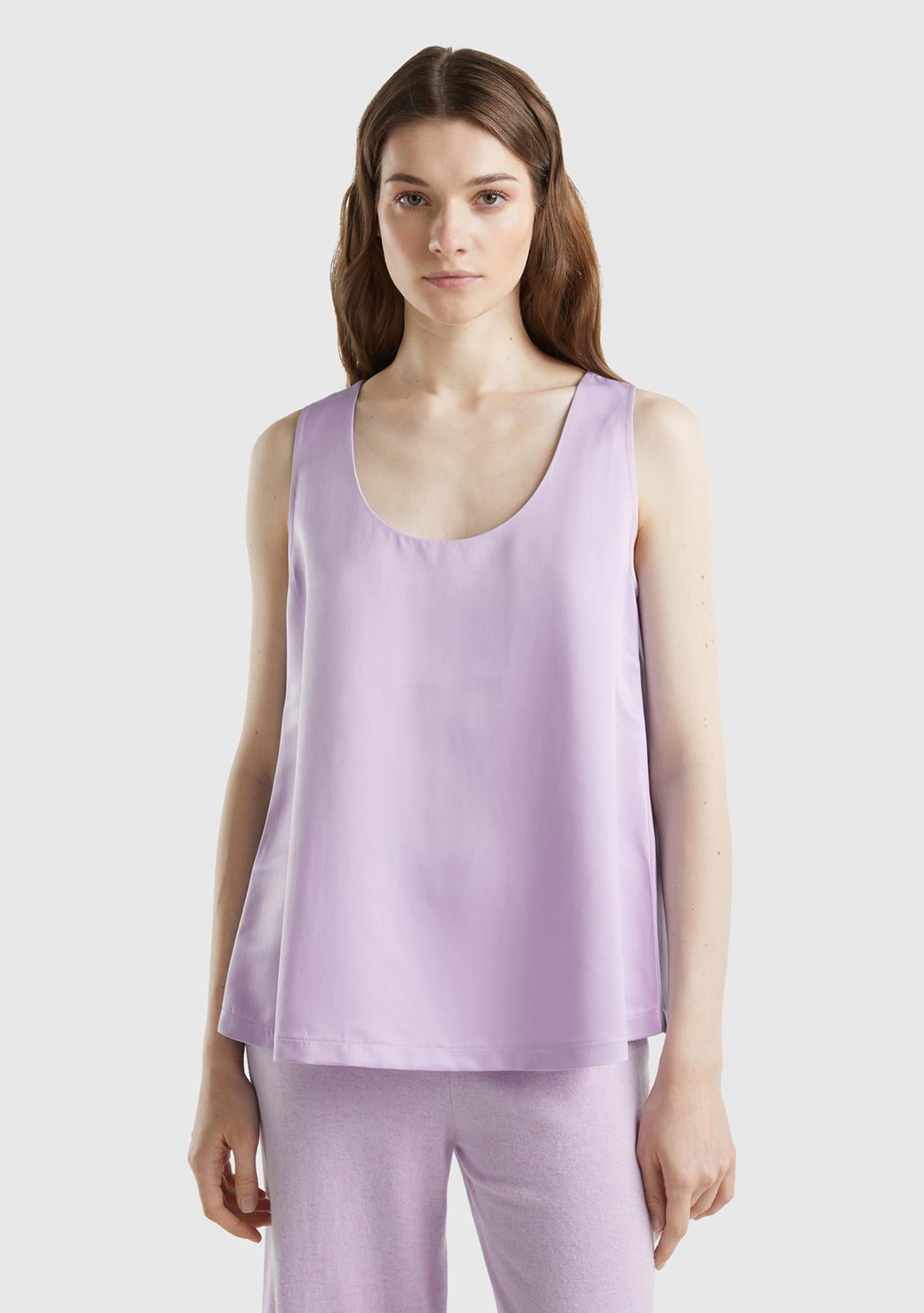  Kadın Lila Viskoz Karışımlı Saten Kolsuz Bluz