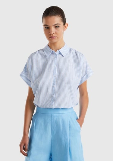  Kadın Mavi Pamuk Karışımlı Çizgili Arkası Uzun Kıvrık Kol Gömlek