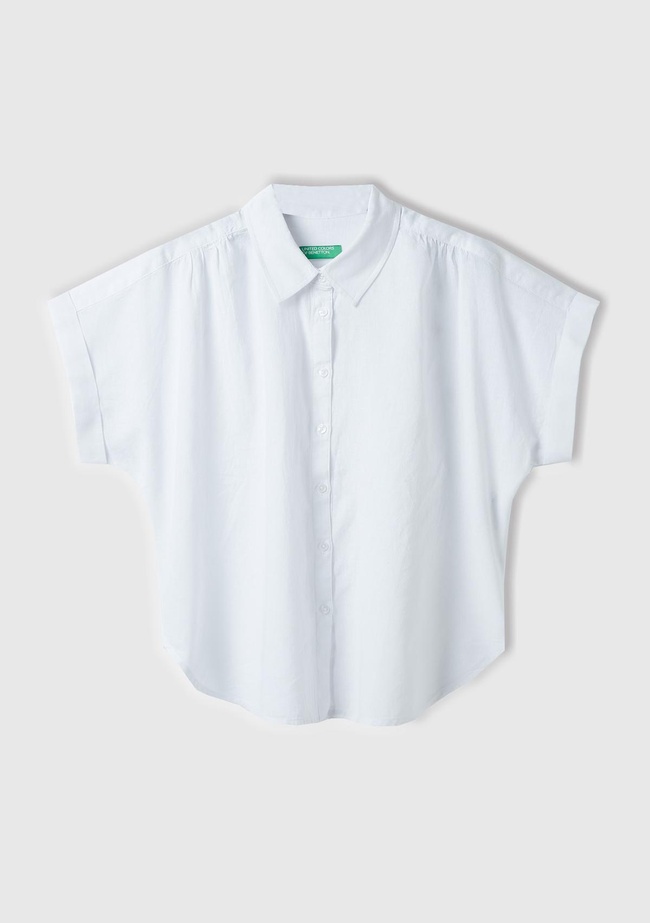  Kadın Beyaz Pamuk Karışımlı Çizgili Arkası Uzun Kıvrık Kol Gömlek