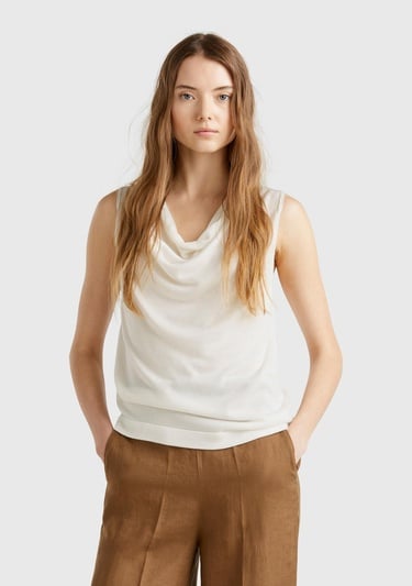  Kadın Krem %100 Liyosel Kolsuz Regular Fit Kazak