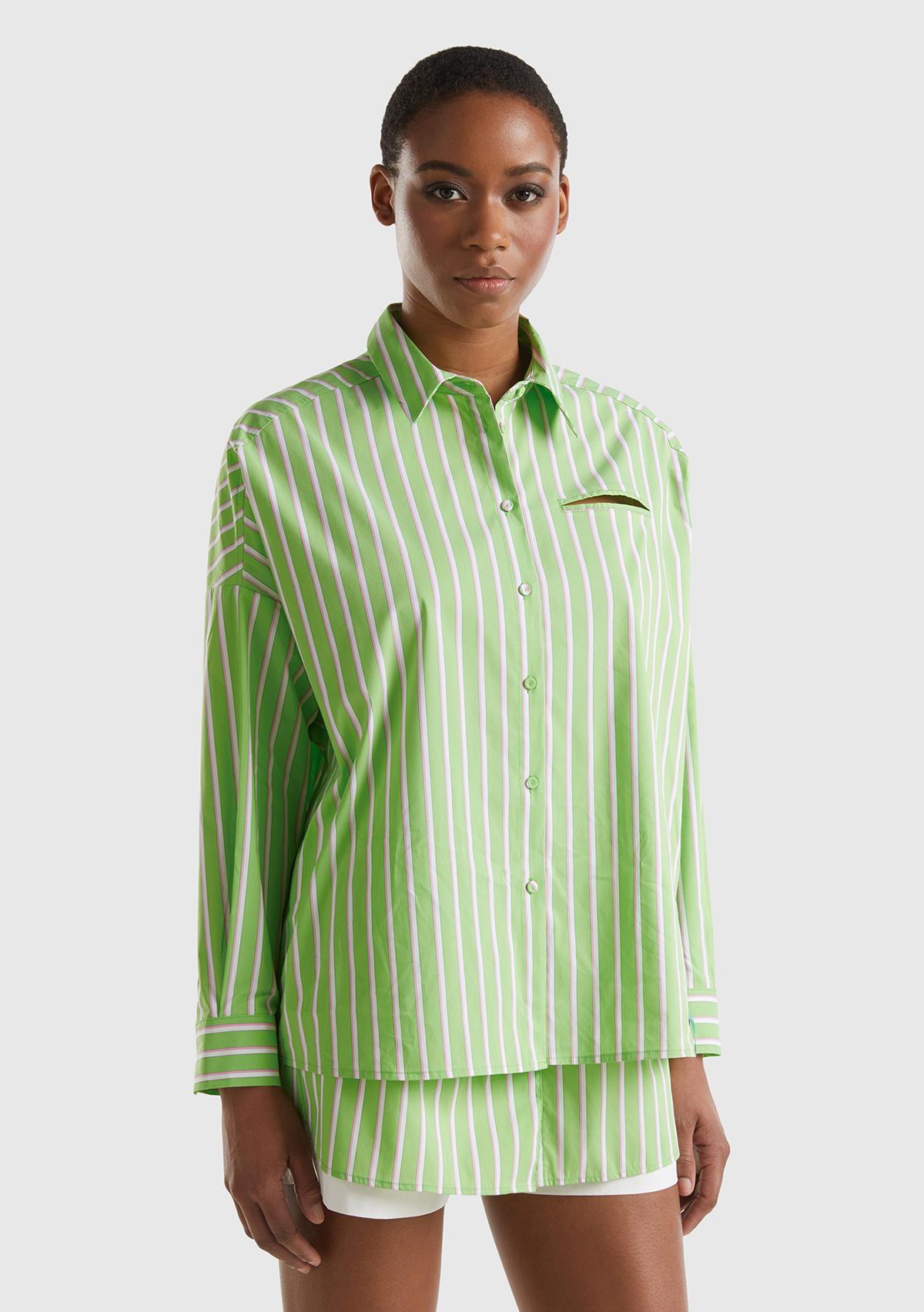  Kadın Açık Yeşil Streç Pamuklu Logo Detaylı Çizgili Uzun Kollu Gömlek