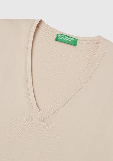  Kadın Taş Rengi %100 Pamuk Nervür Detaylı V Yaka İnce Kazak