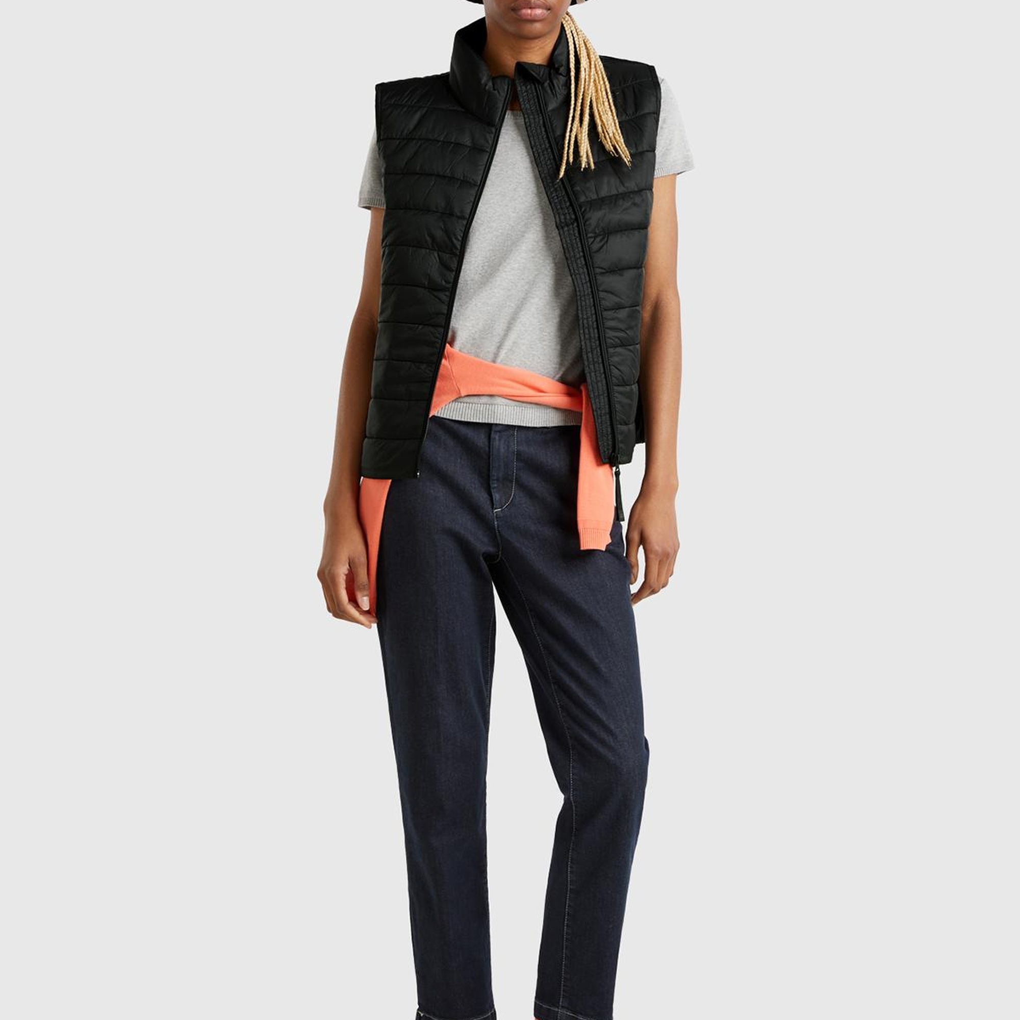 Kadın Siyah Polyester Dolgulu Fermuarlı Slim Fit Pufa Yelek