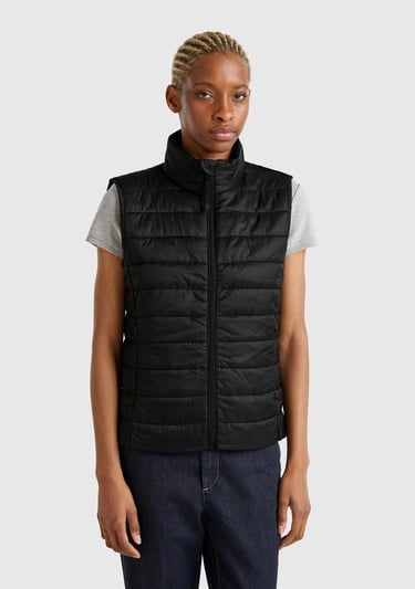  Kadın Siyah Polyester Dolgulu Fermuarlı Slim Fit Pufa Yelek