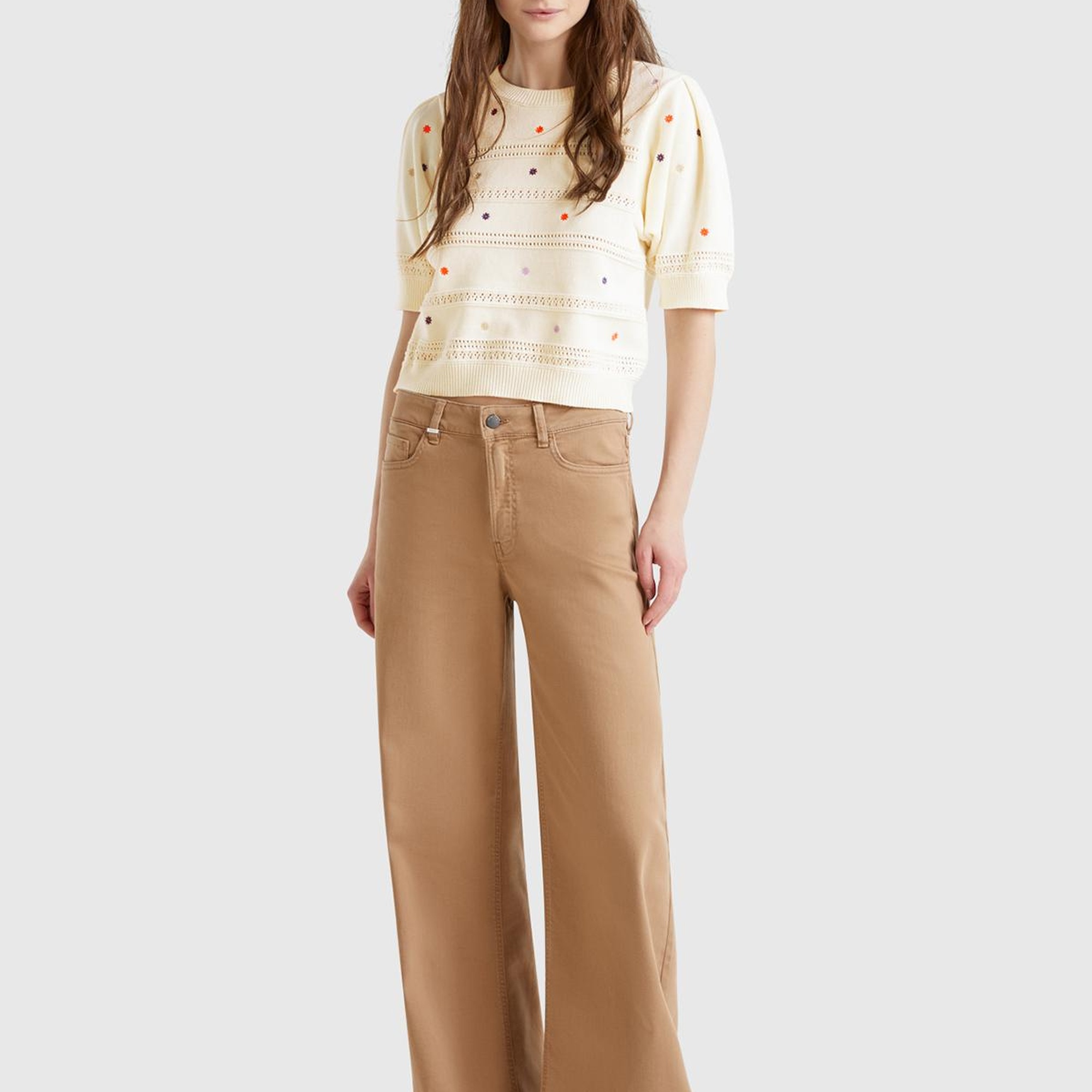 Kadın Krem %100 Pamuk Desenli Yarım Kol Regular Fit Bisiklet Yaka Kazak