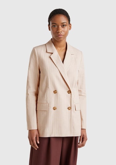  Kadın Bej Pamuk ve Keten Karışımlı İnce Çizgili Relax Fit Ceket