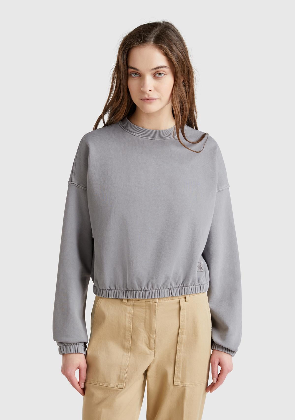  Kadın Antrasit %100 Pamuk Logo Baskılı Düşük Omuzlu Relax Fit Sweatshirt