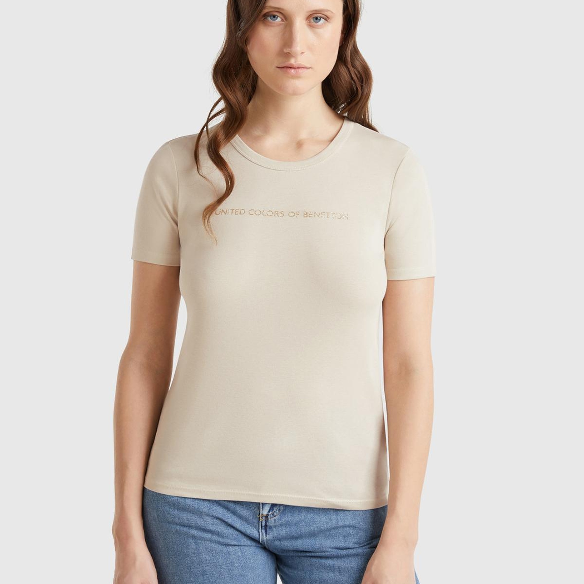 Kadın Taş Rengi %100 Koton Benetton Yazılı Basic T-Shirt