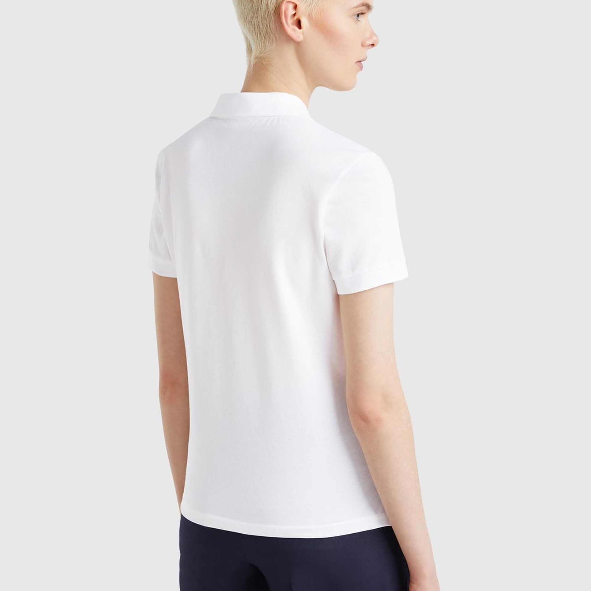 Kadın Beyaz Pamuk Karışımlı Sol Önü Logo Nakışlı Slim Fit Polo T-Shirt