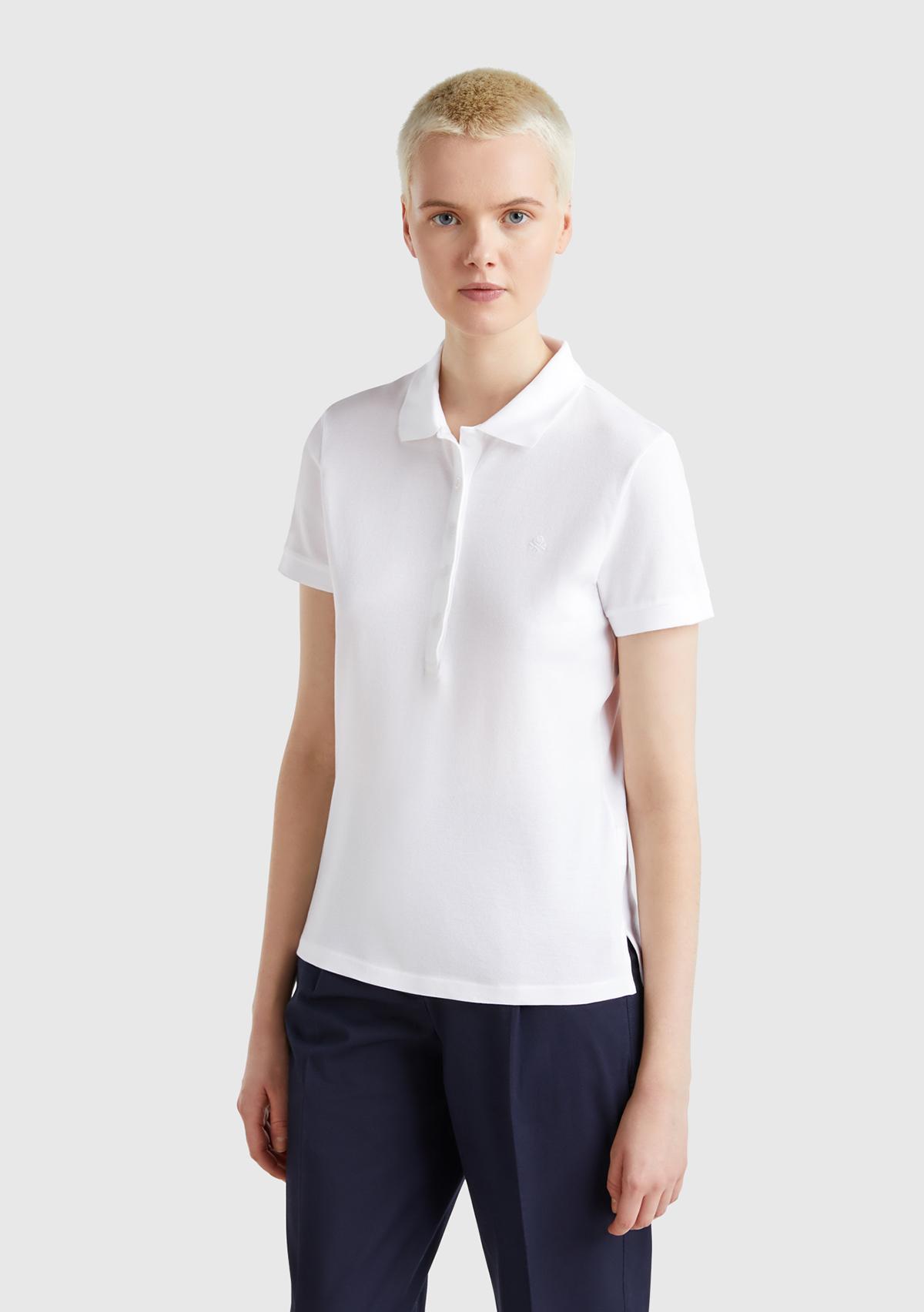  Kadın Beyaz Pamuk Karışımlı Sol Önü Logo Nakışlı Slim Fit Polo T-Shirt