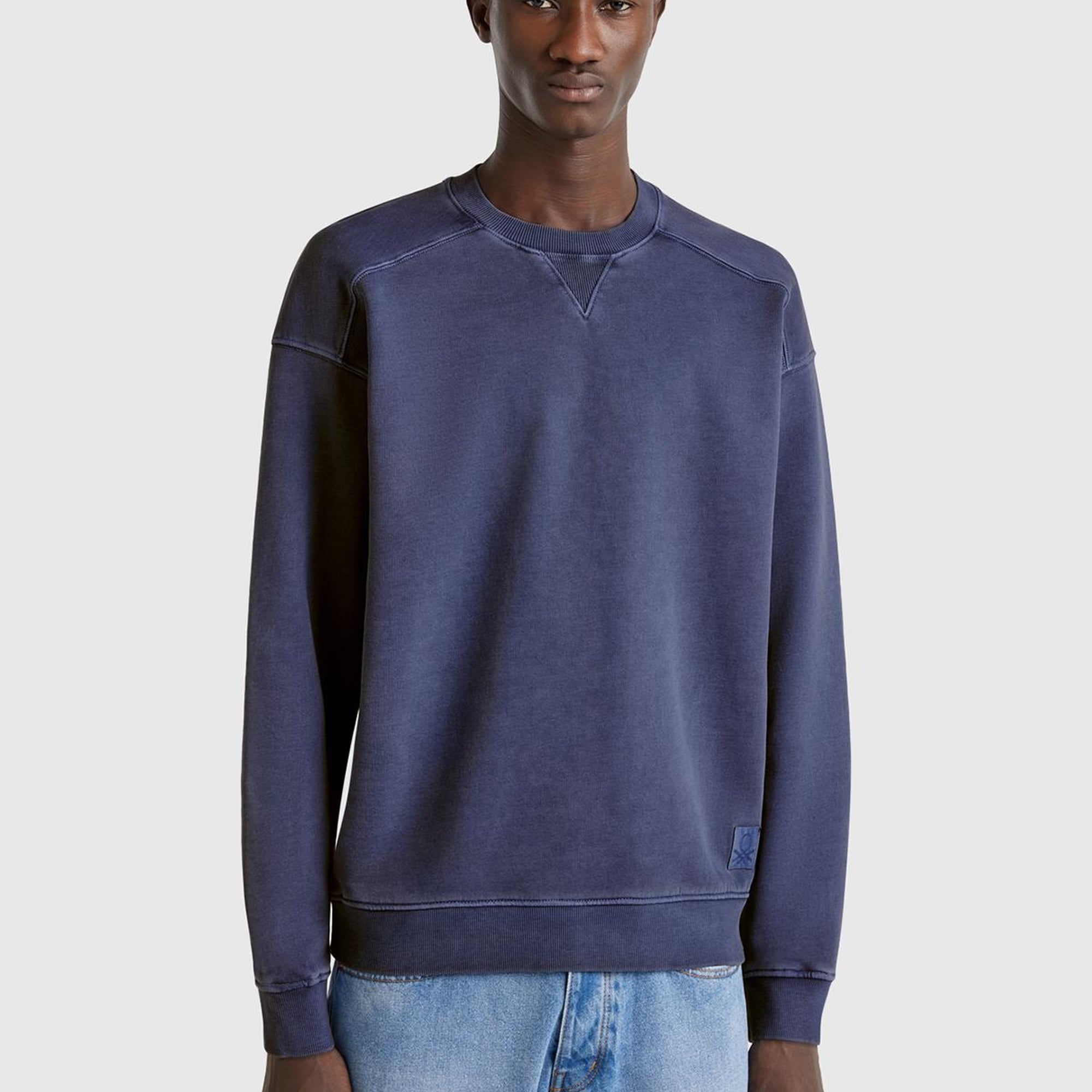 Erkek İndigo Pamuklu Logo Etiketi Detaylı Bisiklet Yaka Sweatshirt