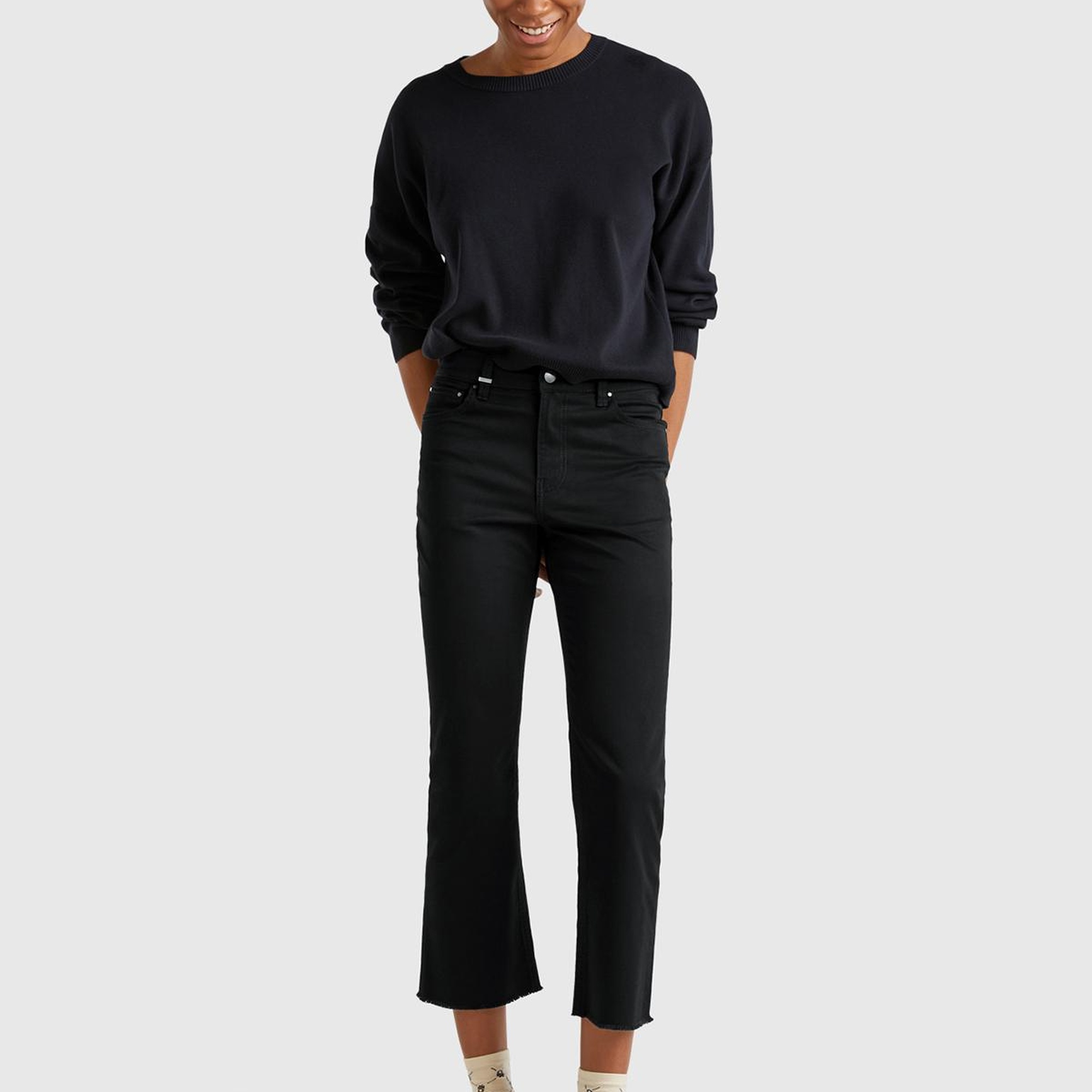 Kadın Siyah 5 Cepli Kısa Paça Denim Pantolon