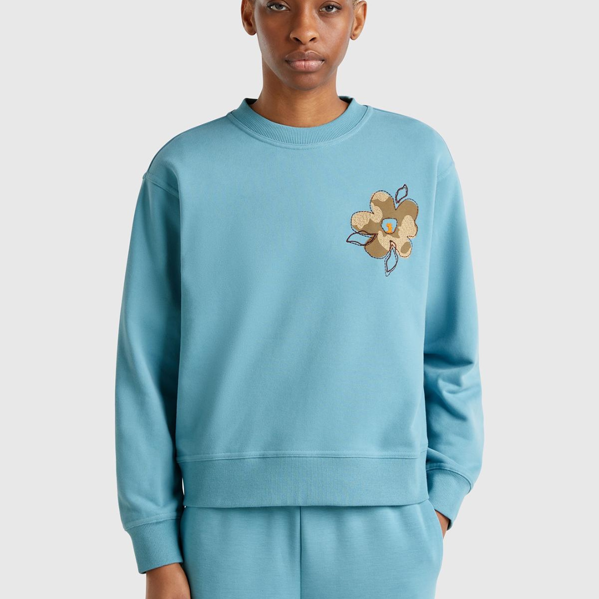 Kadın Mavi Koton Karışımlı Çiçek Desenli Sweatshirt