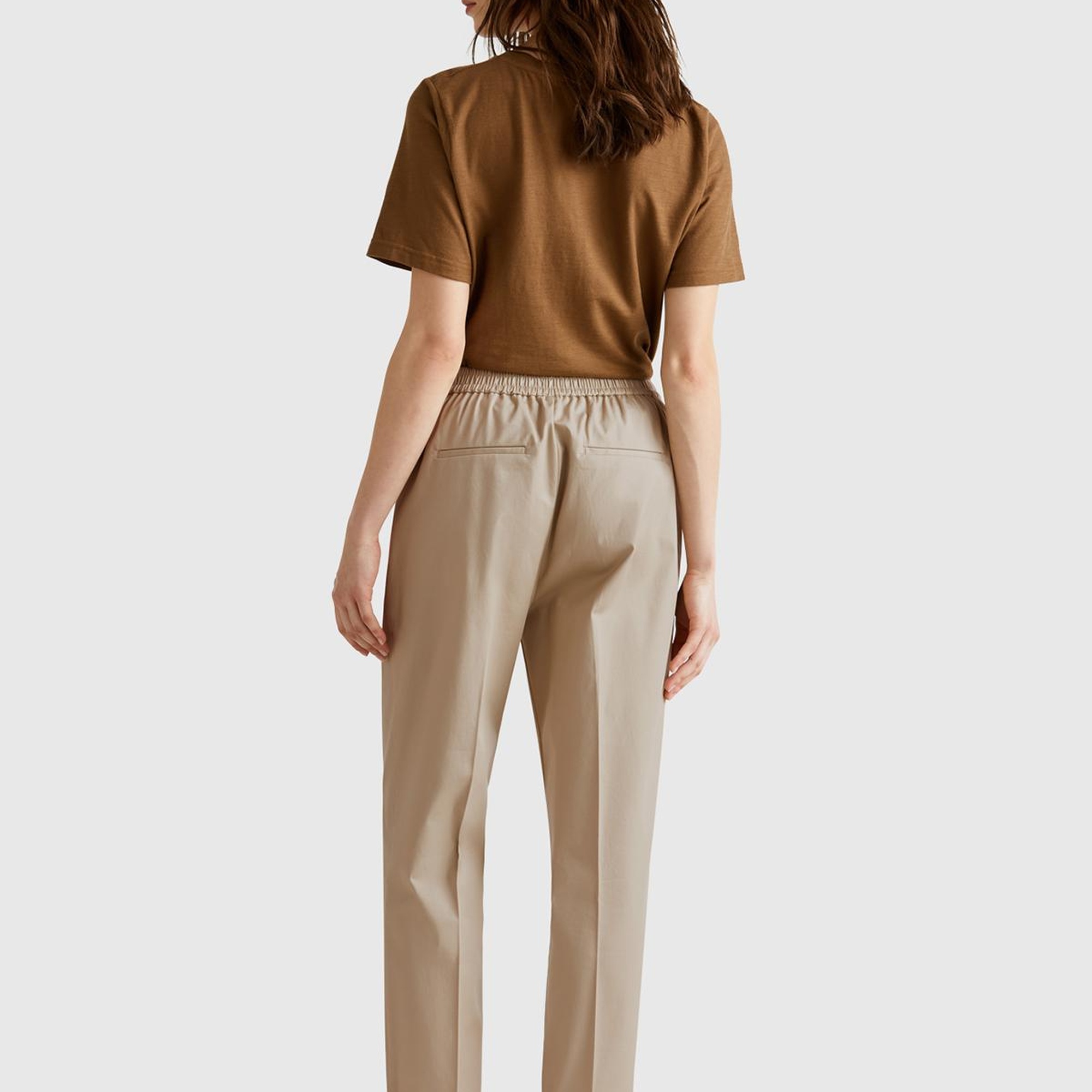 Kadın Bej Streç Pamuklu Arka Beli Lastikli Cepli Pantolon