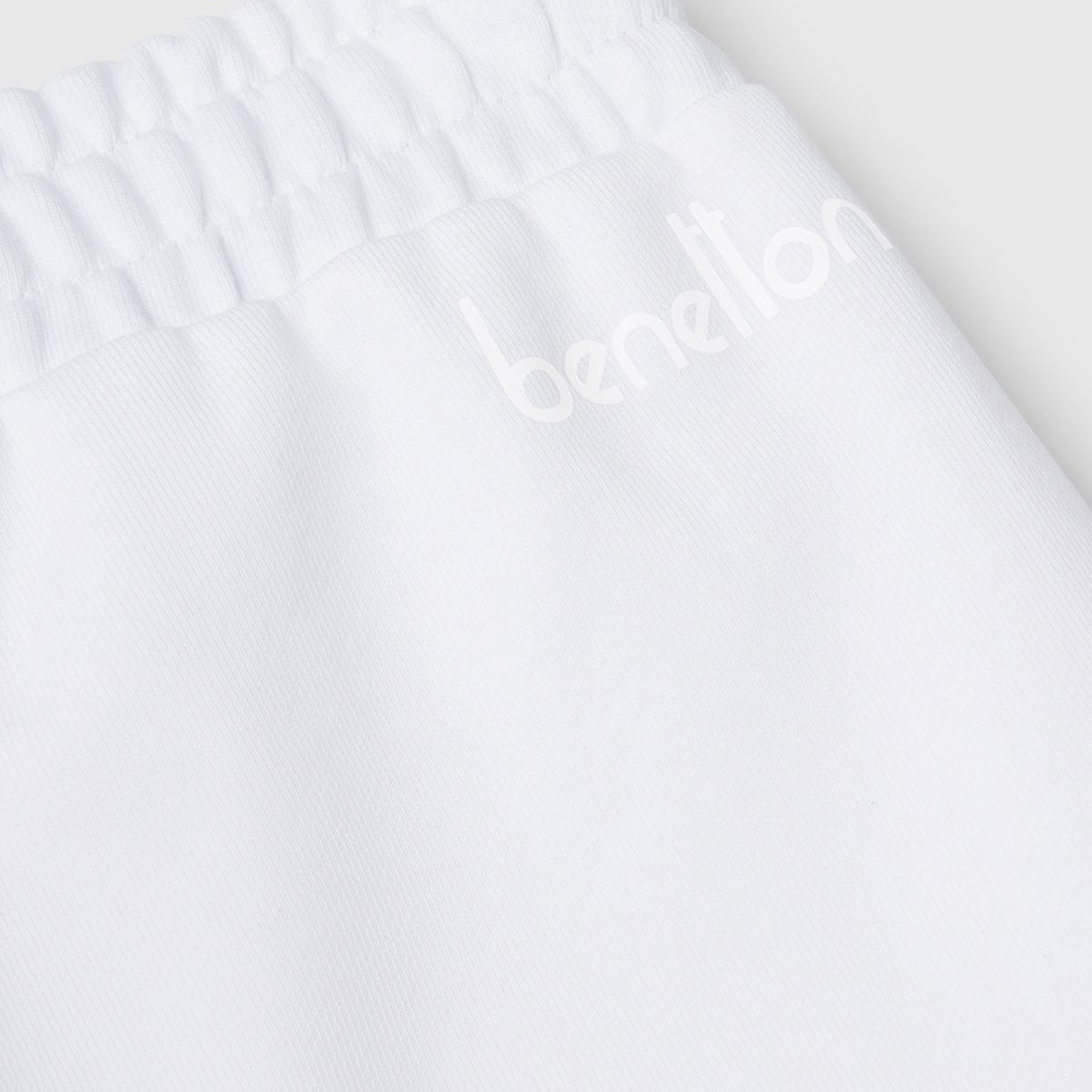 Kadın Beyaz %100 Pamuk Manşetli Beli Lastikli Regular Fit Eşofman Altı