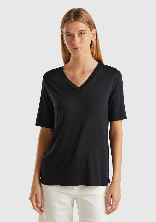  Kadın Siyah Eko-Viskoz Regular Fit V Yaka T-Shirt