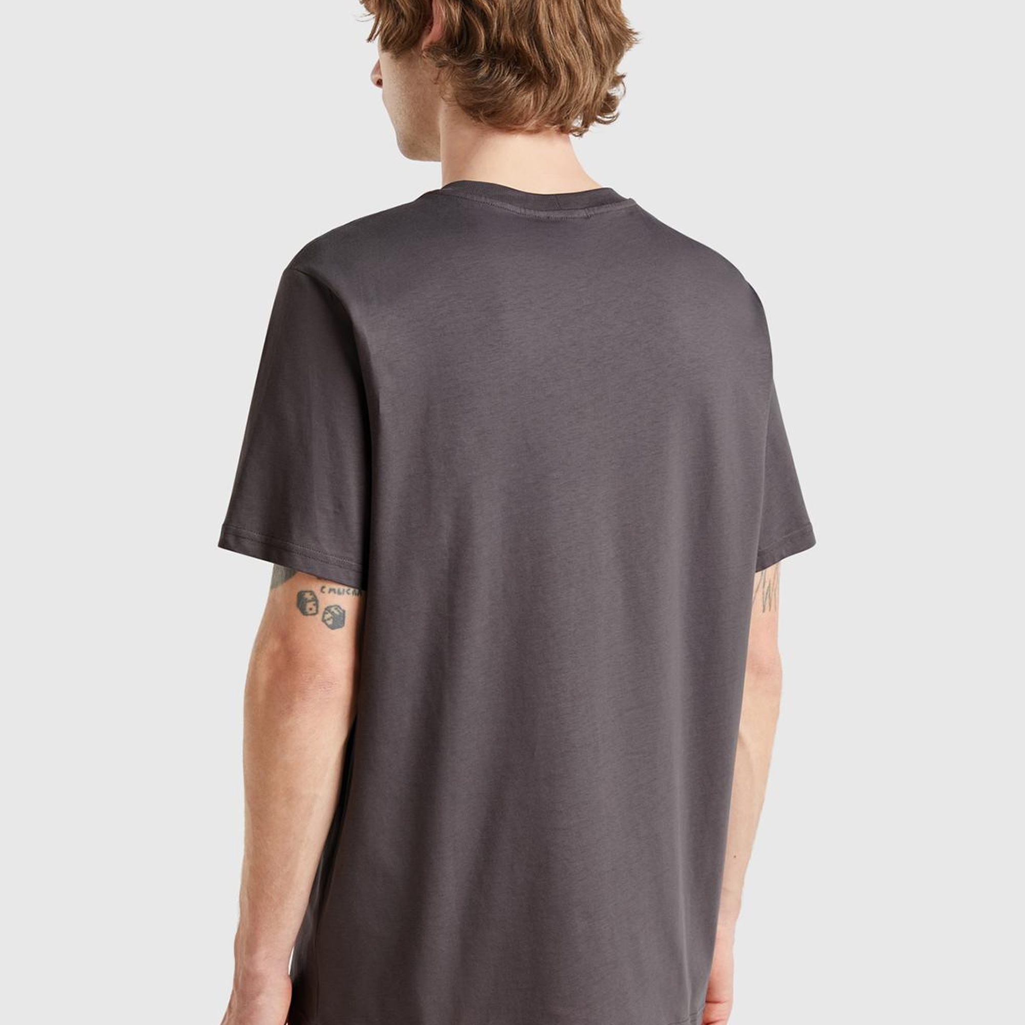 Erkek Antrasit %100 Koton Benetton Logolu Bisiklet Yaka T-Shirt