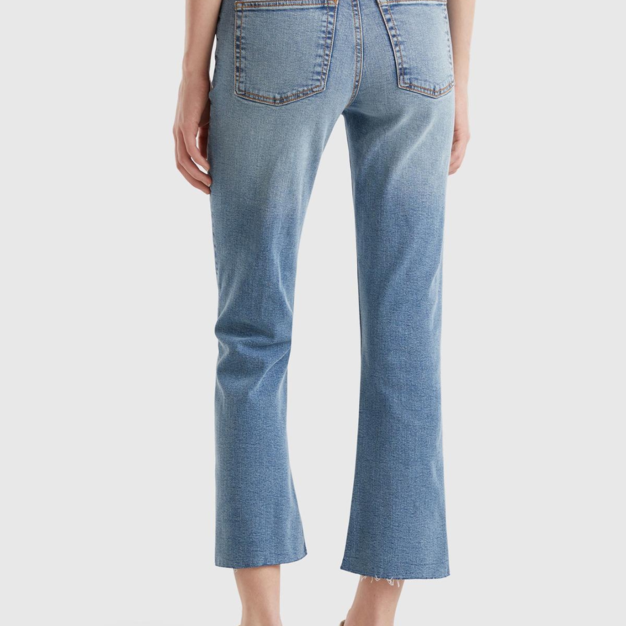 Kadın Açık Mavi Streç Pamuklu Paçası Kesik Geniş Paça Denim Pantolon