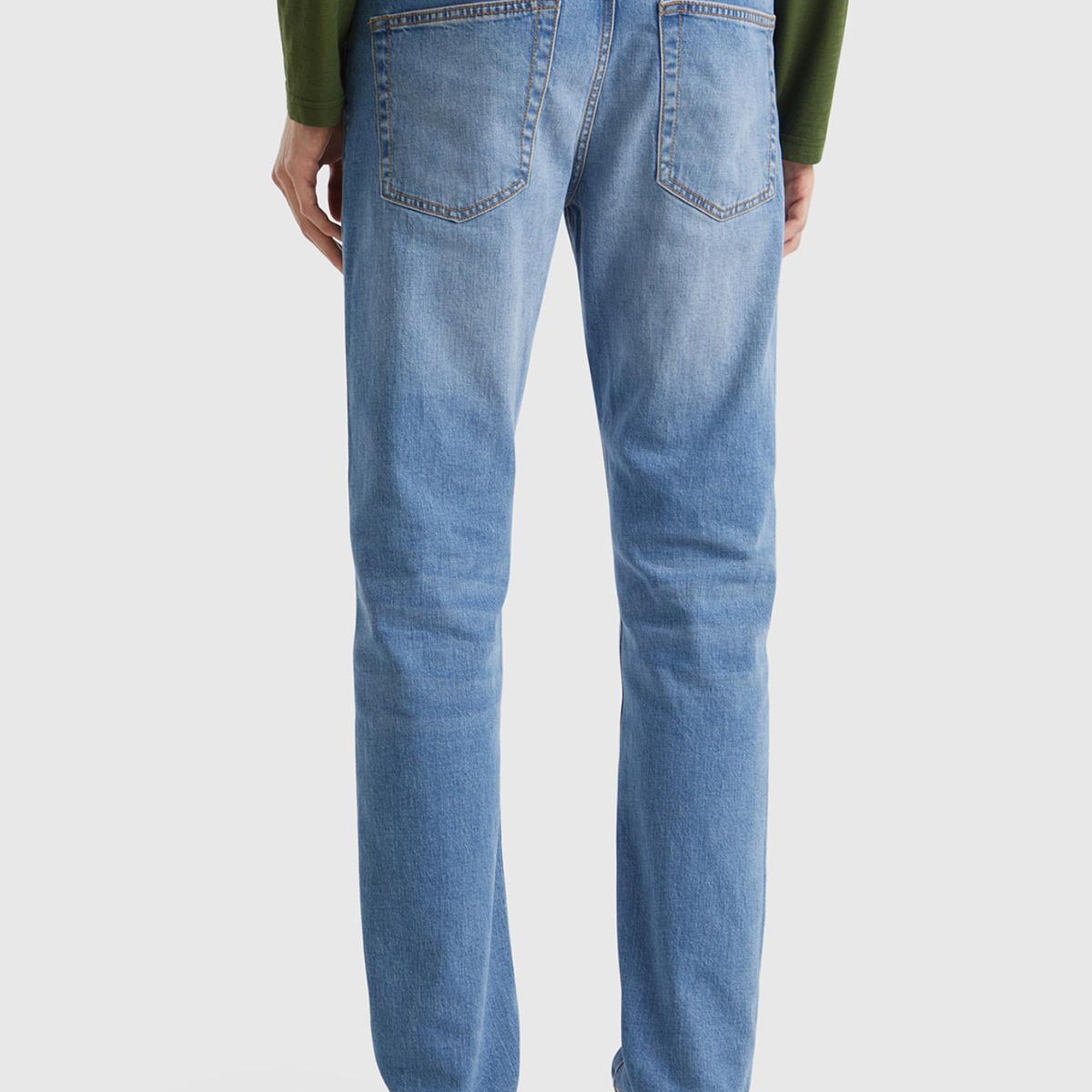 Erkek Açık Mavi Pamuk Karışımlı Arkası Logo Etiketli Cepli Slim Fit Denim Pantolon