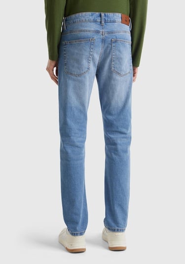  Erkek Açık Mavi Pamuk Karışımlı Arkası Logo Etiketli Cepli Slim Fit Denim Pantolon