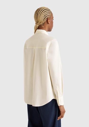  Kadın Krem Koton Karışımlı Yakası İşlemeli Regular Fit Gömlek