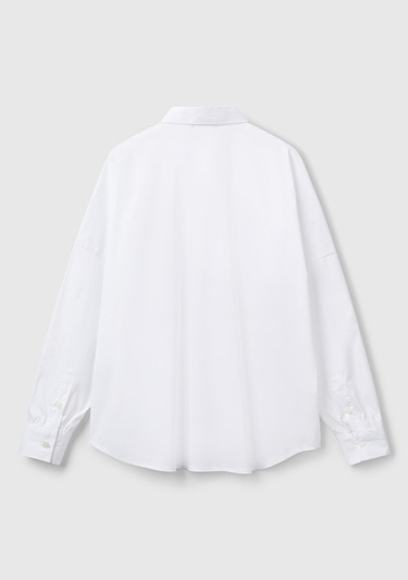  Kadın Beyaz Pamuk Karışımlı Kolu Büzgülü Düşük Omuzlu Oversize Gömlek