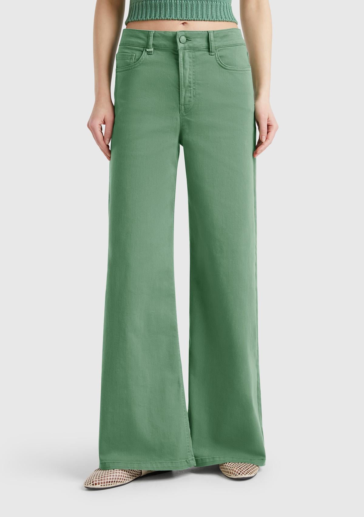  Kadın Açık Yeşil Streç Pamuklu Arkası Logo Etiketli Bol Kesim Pantolon