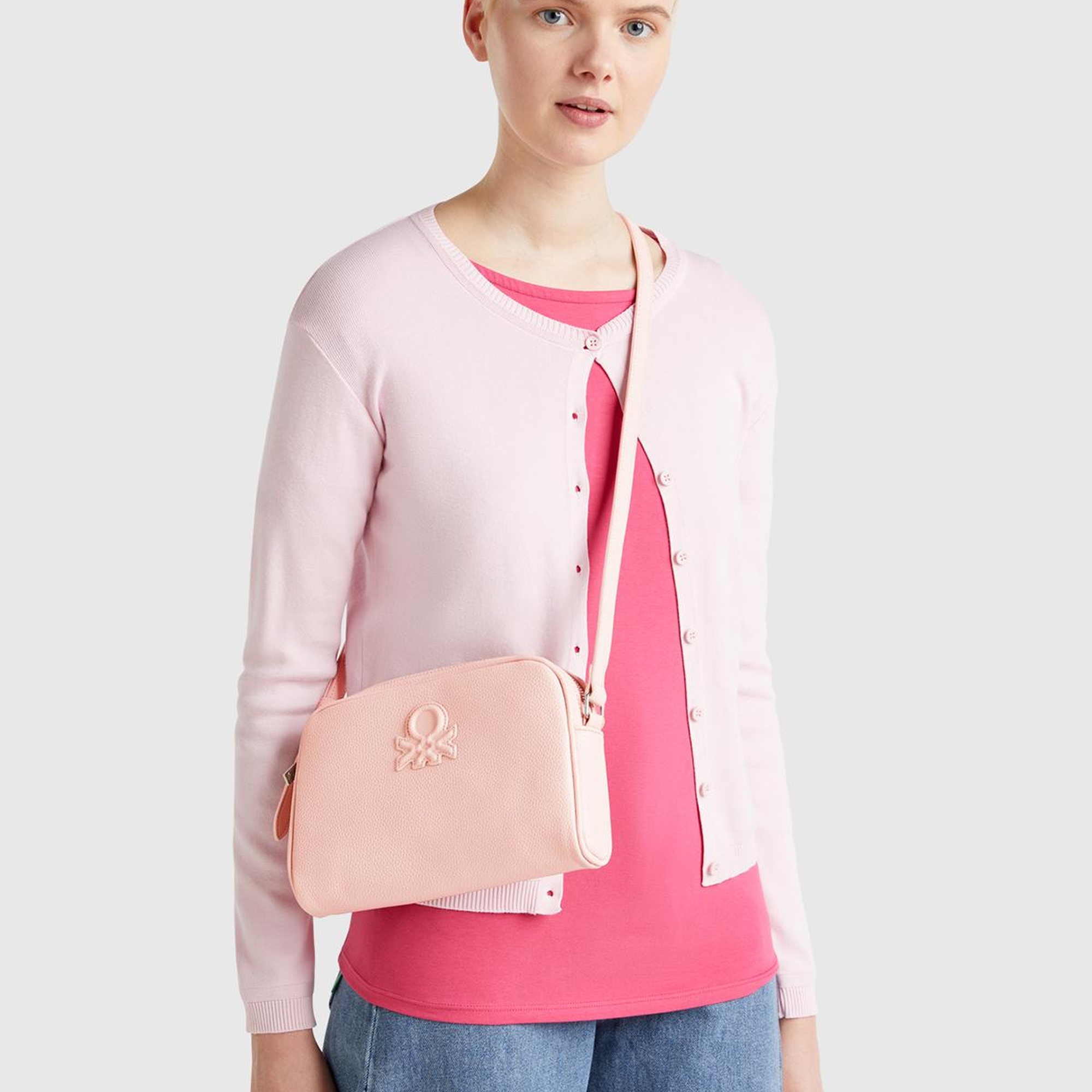 Kadın Pembe Eskitme Efektli Fermuarlı Kabartma Logolu Mini Omuz Çantası