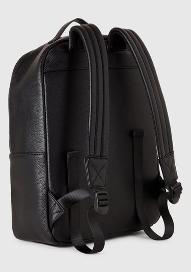  Erkek Siyah Eskitme Efektli Önü Logo Yamalı Fermuarlı Sırt Çantası