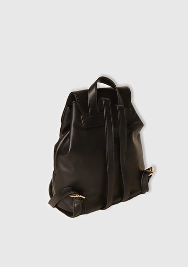  Kadın Siyah Napa Efektli 3D Logolu Büzme İpli Sırt Çantası