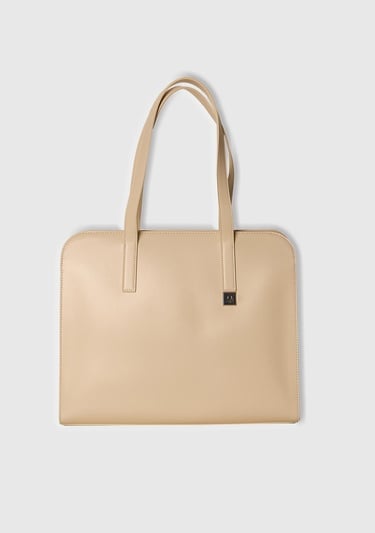  Kadın Taş Rengi Logo Detaylı Metal Plakalı Fermuarlı Geniş Tote Çanta