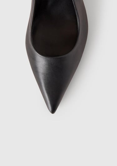  Kadın Siyah Arkası Açık Sivri Burun Topuklu Ayakkabı