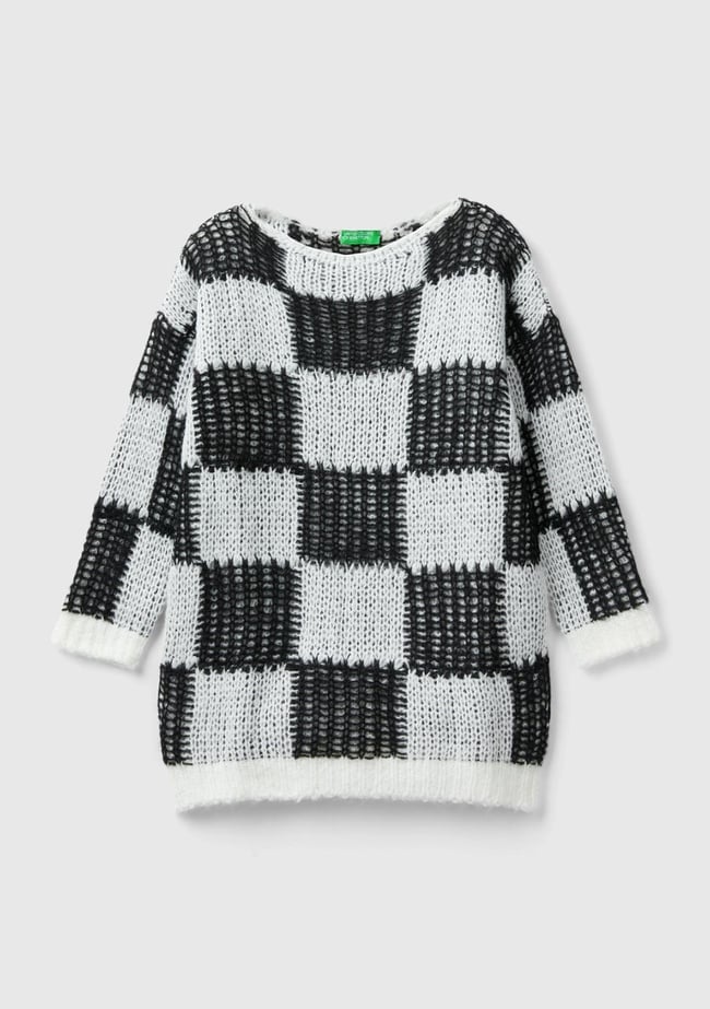  Kız Çocuk Siyah-Beyaz Dama Desenli Kazak