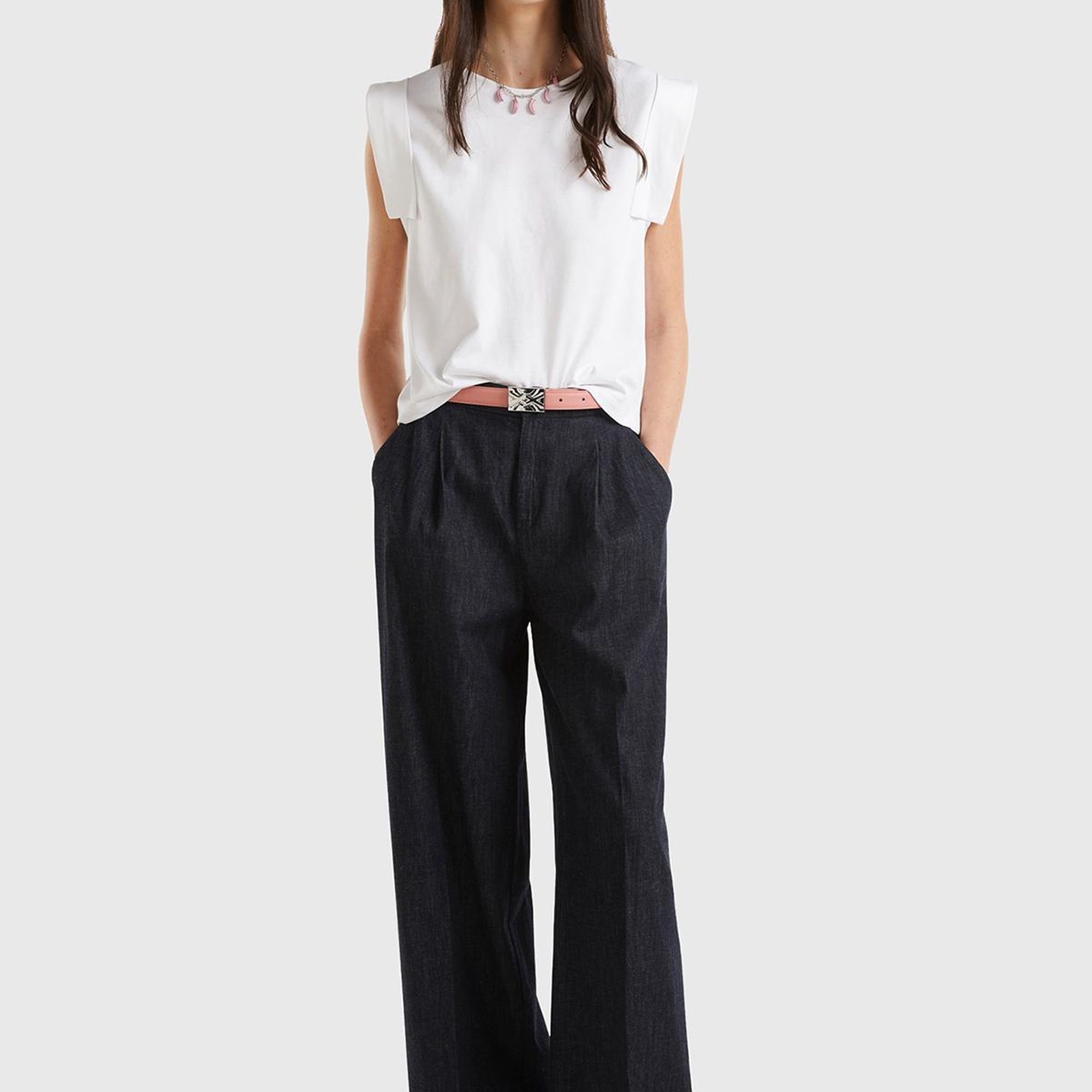 Kadın Siyah Pamuk Karışımlı Önü Pileli Beli Büzgülü Fermuarlı Pantolon