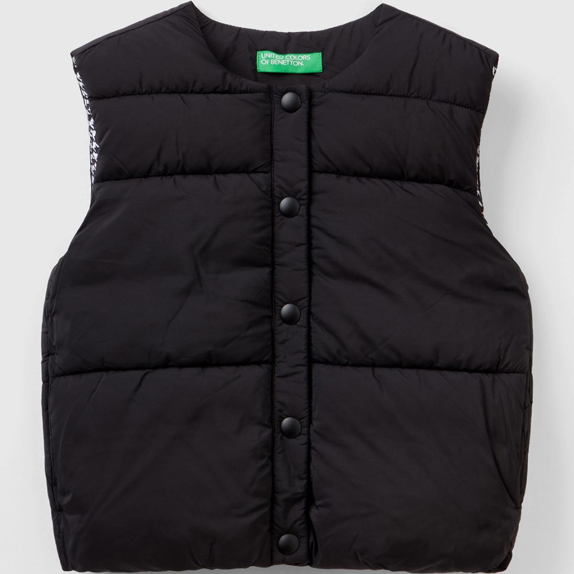 Kız Çocuk Siyah Düğmeli Pufa Yelek