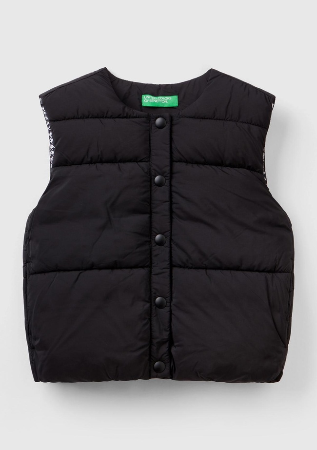  Kız Çocuk Siyah Düğmeli Pufa Yelek