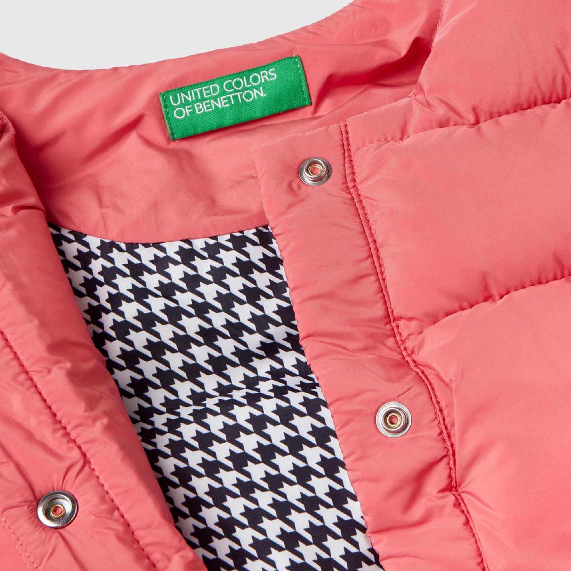 Kız Çocuk Fuşya Düğmeli Pufa Yelek