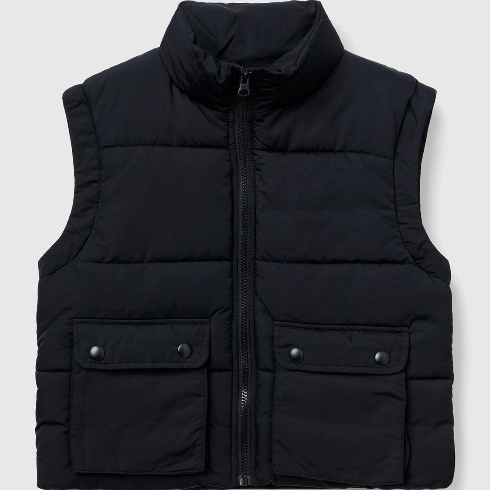 Erkek Çocuk Siyah Ceplerinde Düğme Detaylı Pufa Yelek