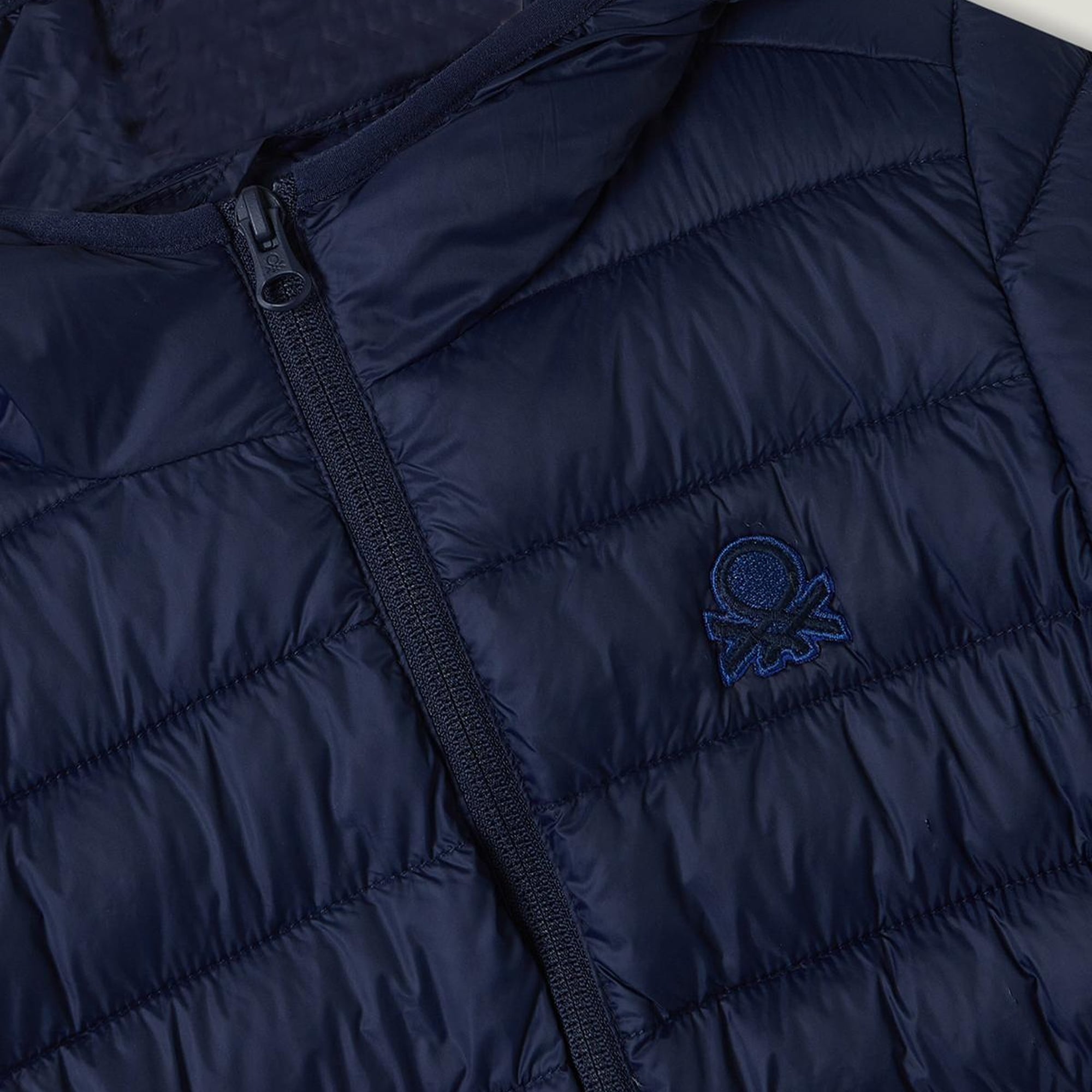 Erkek Çocuk Lacivert Logolu  İnce Puffer Mont