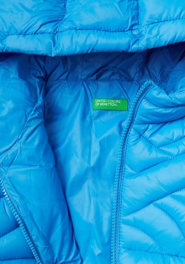  Erkek Çocuk Mavi Benetton Logo İşlemeli Mont