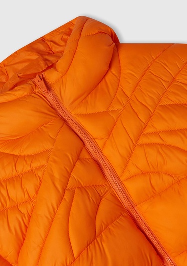  Erkek Çocuk Turuncu Benetton Logo İşlemeli Mont