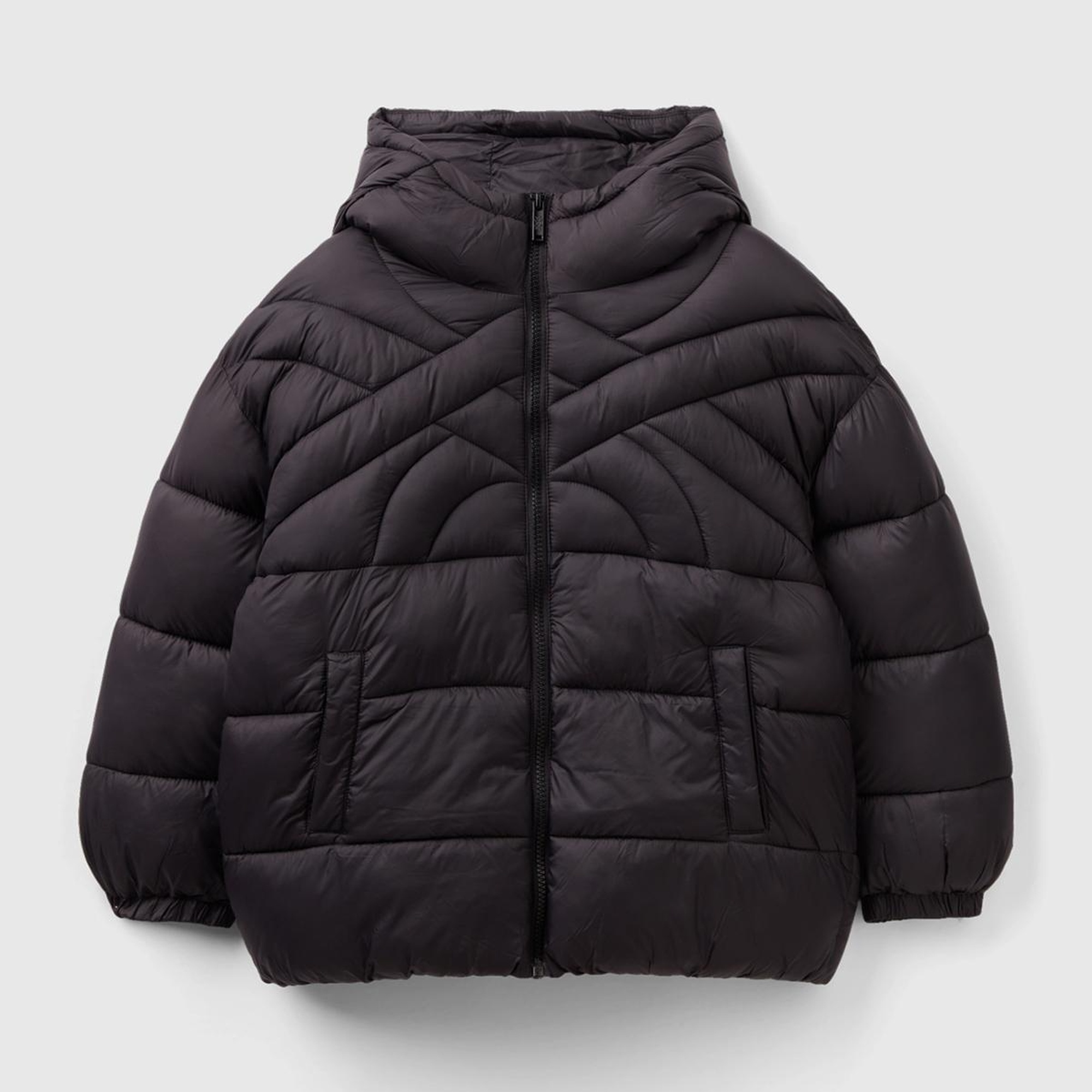 Erkek Çocuk Siyah Benetton Logo İşlemeli Mont