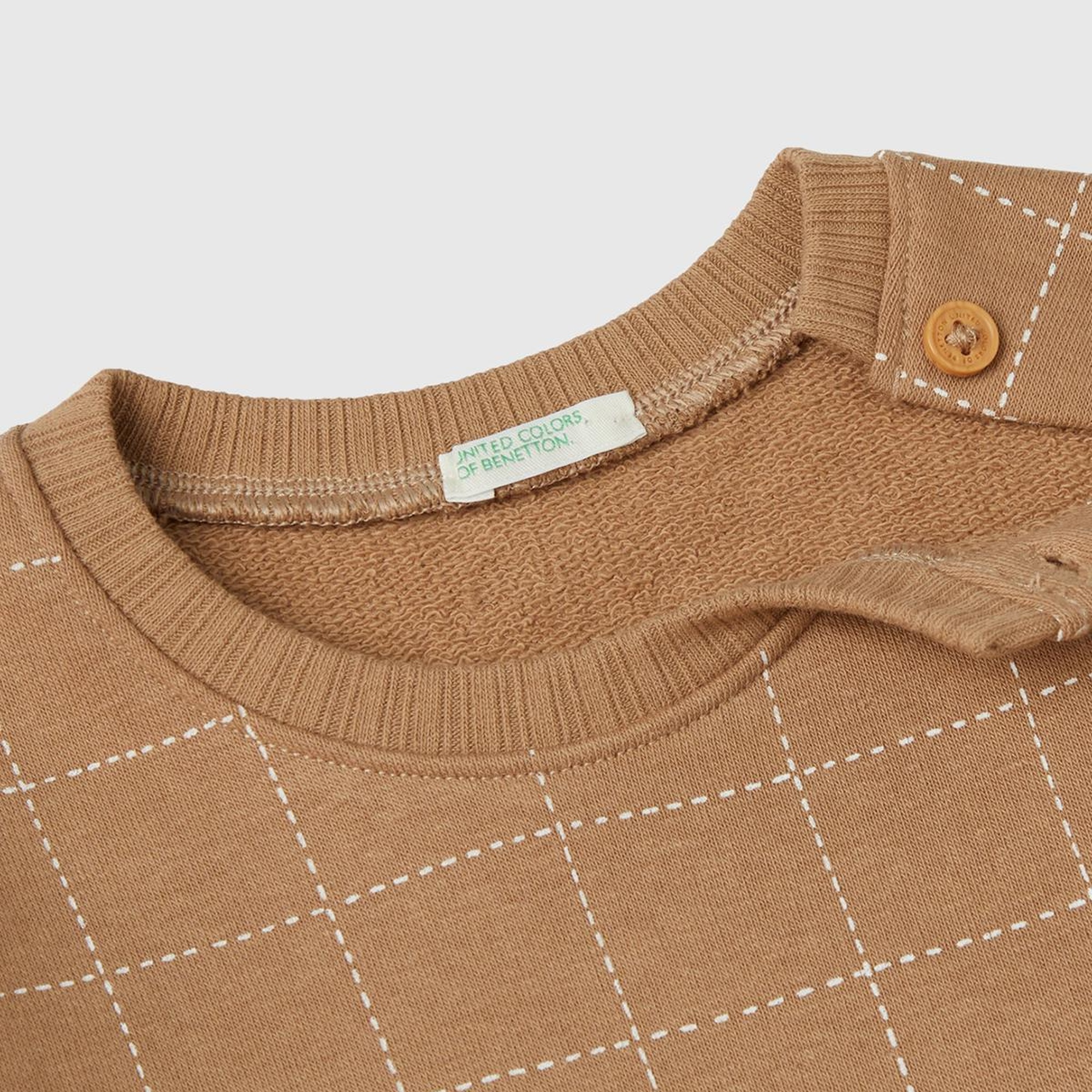 Bebek Koyu Bej Omzu Çıtçıtlı Sweatshirt