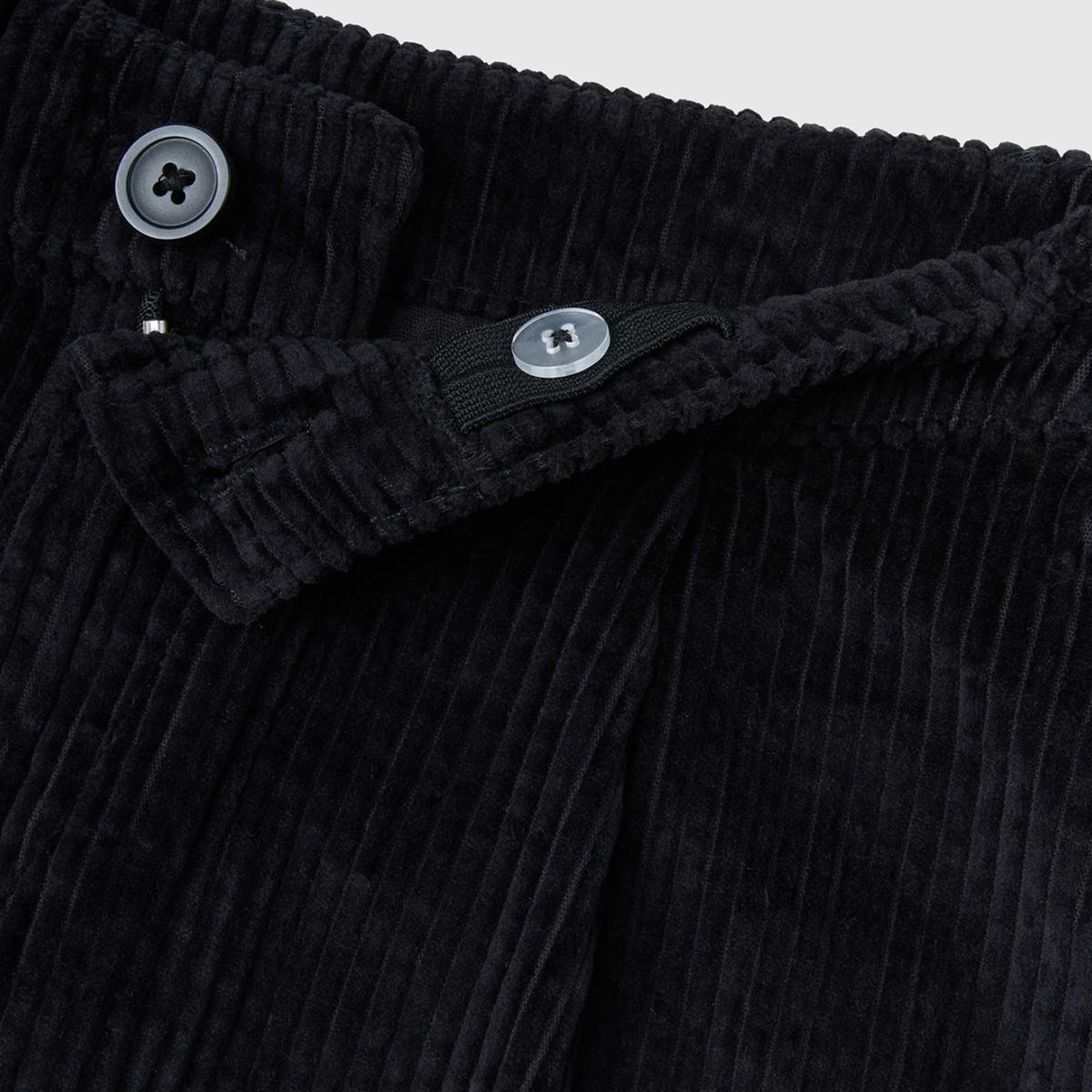 Kız Çocuk Siyah BE İşlemeli Kadife Mini Şort