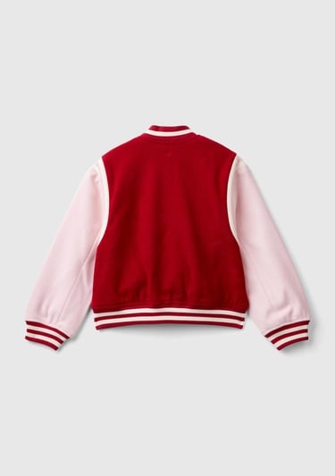  Kız Çocuk Kırmızı Arkası Logo Detaylı Kontrast Renkli Kalpli Düğmeli Bomber Ceket