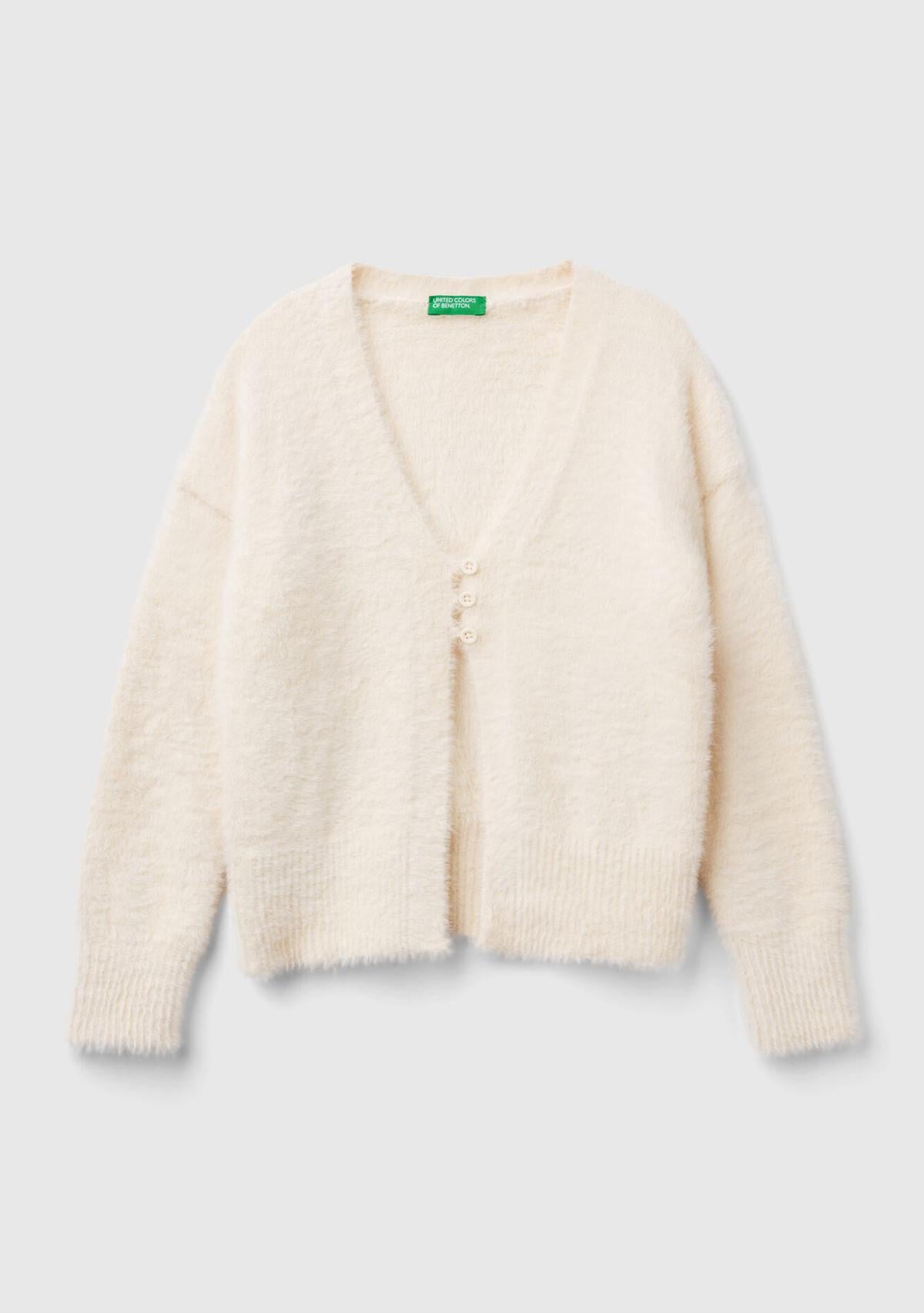  Kız Çocuk Ekru Önü 3 Düğmeli Yanları Yırtmaçlı Hırka