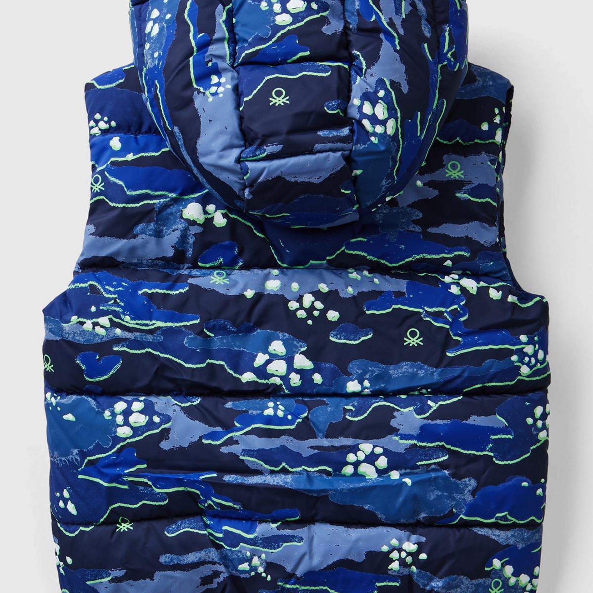 Erkek Çocuk Lacivert Kamuflaj Fermuar Kapamalı Tamamı Desenli Kapüşonlu Yelek